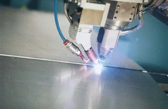 laser cleaning machine