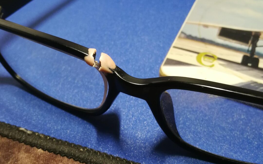 Super Glue Vs. Laser Welding: The Proper Way To Repair Metal Glasses